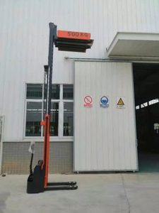 Apilador eléctrico de la plataforma de Warehouse del hierro y de la película plástica de Onen de la batería de plomo de Jiangmen