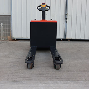 Tipo de innovación Transpaleta eléctrica con conductor a bordo para trabajos de servicio